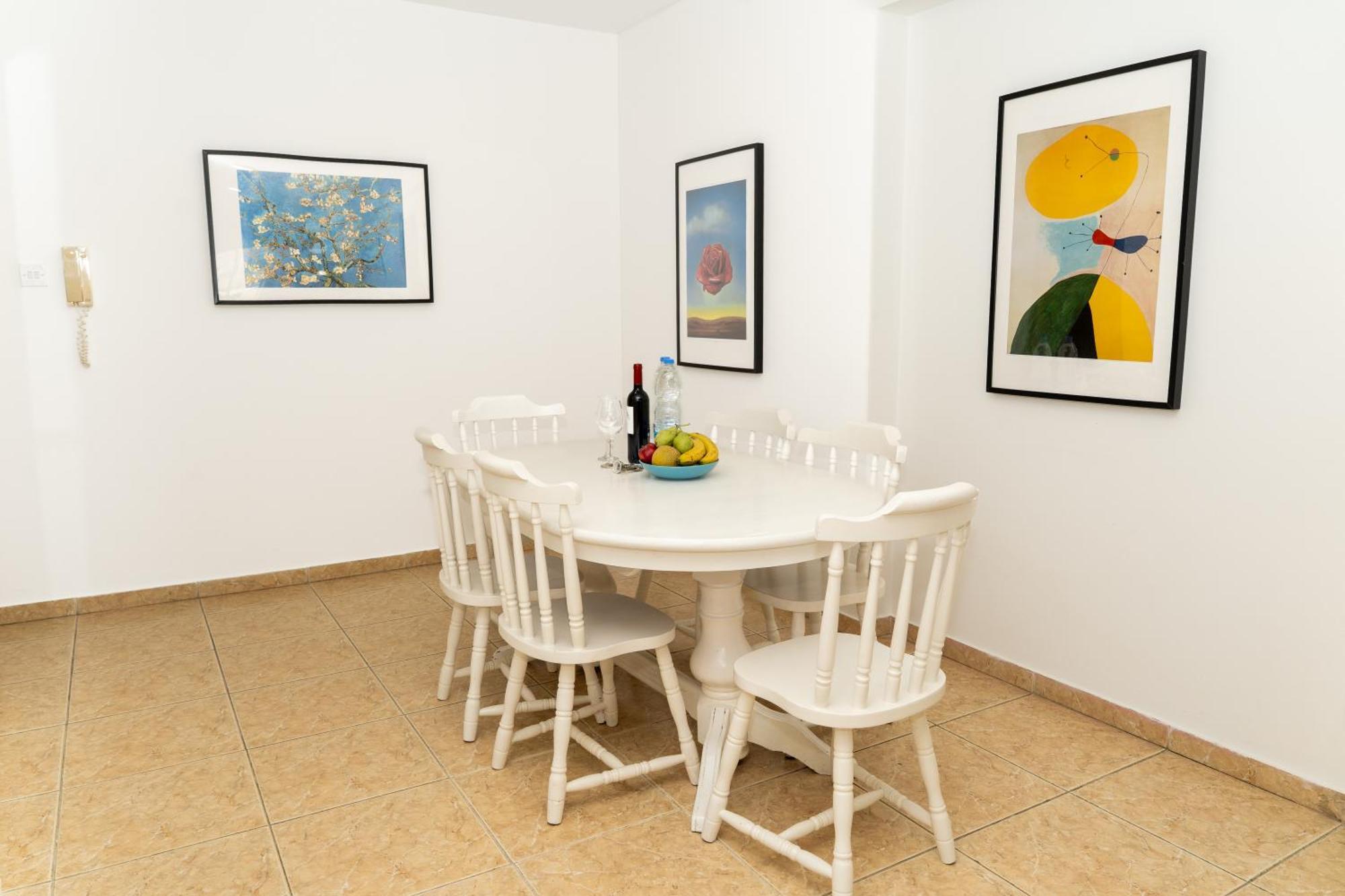 Olivia Mackenzie 2 Bedroom Flat With Pool ลาร์นาคา ภายนอก รูปภาพ