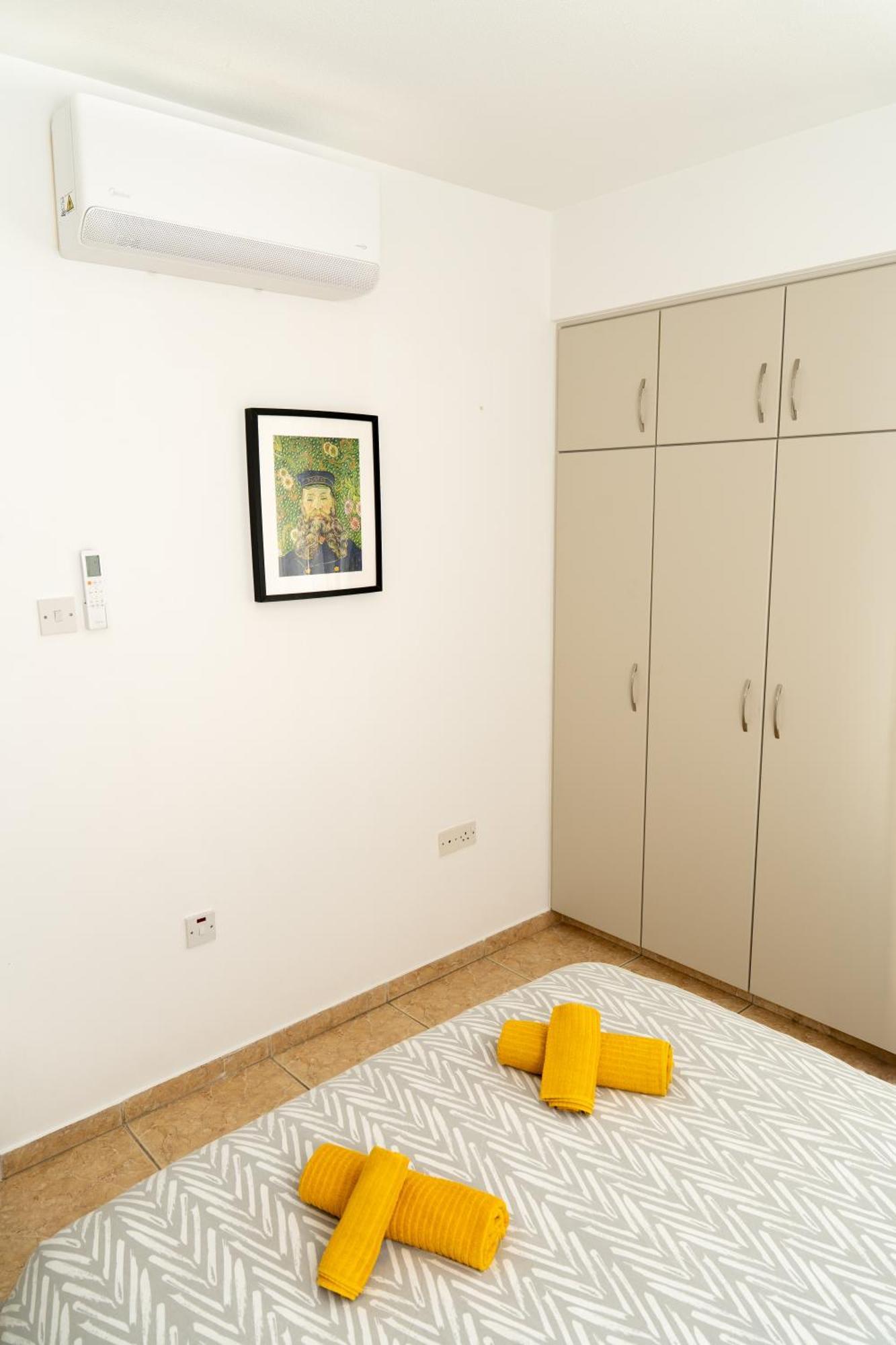 Olivia Mackenzie 2 Bedroom Flat With Pool ลาร์นาคา ภายนอก รูปภาพ