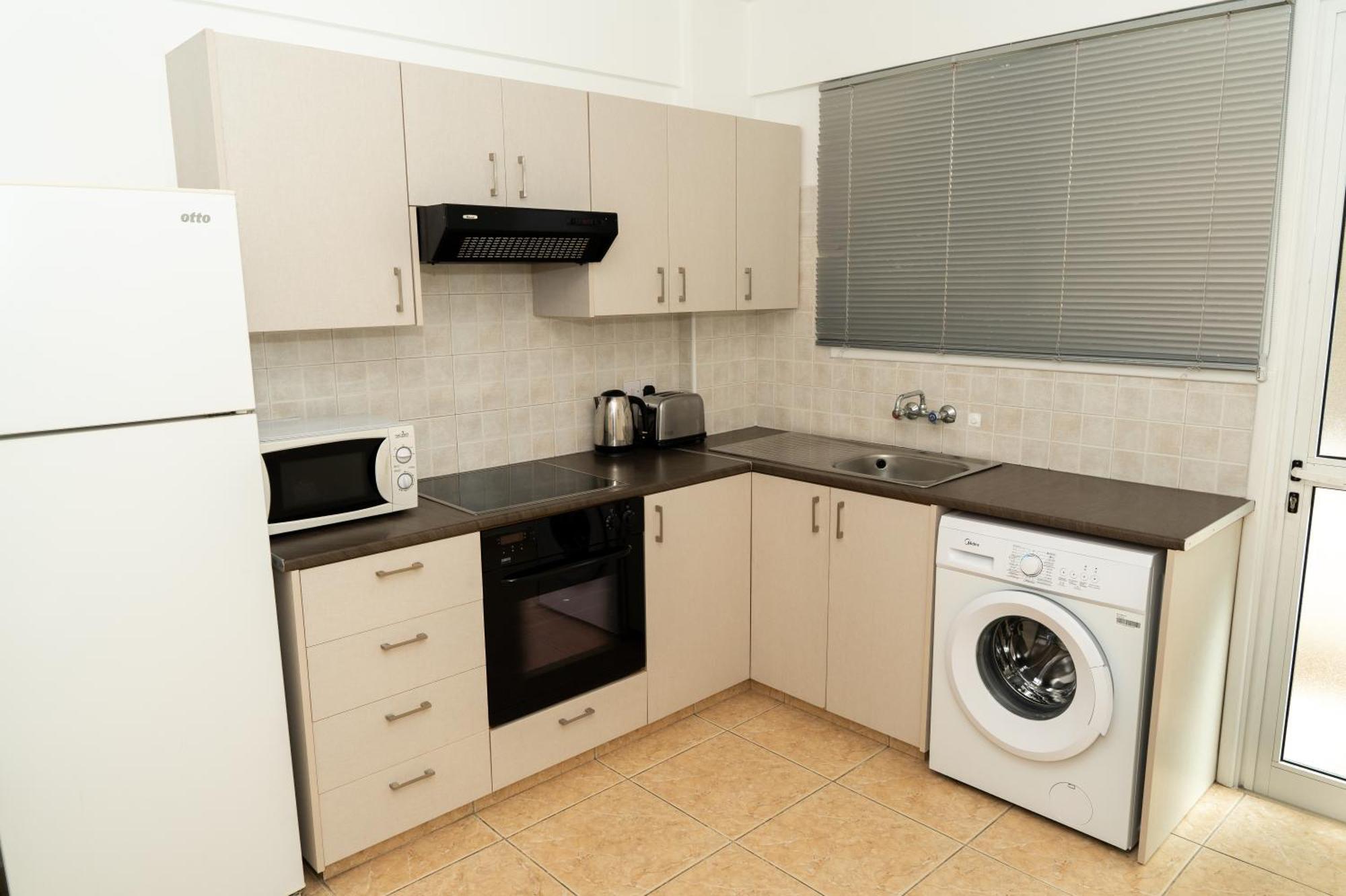 Olivia Mackenzie 2 Bedroom Flat With Pool ลาร์นาคา ภายนอก รูปภาพ